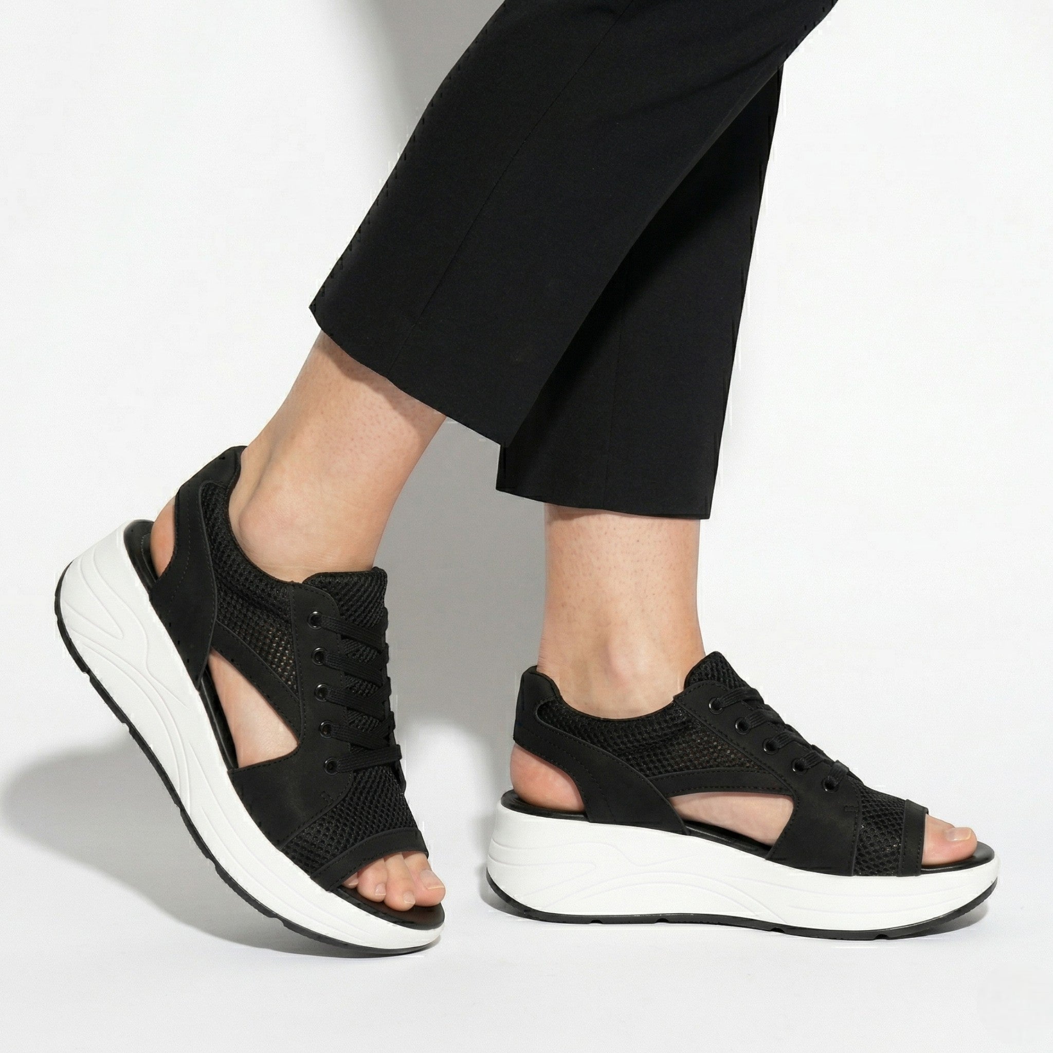 Nyla - Women's Open Toe Platform Sandals - Sandal - Black - Taylor & Bennett