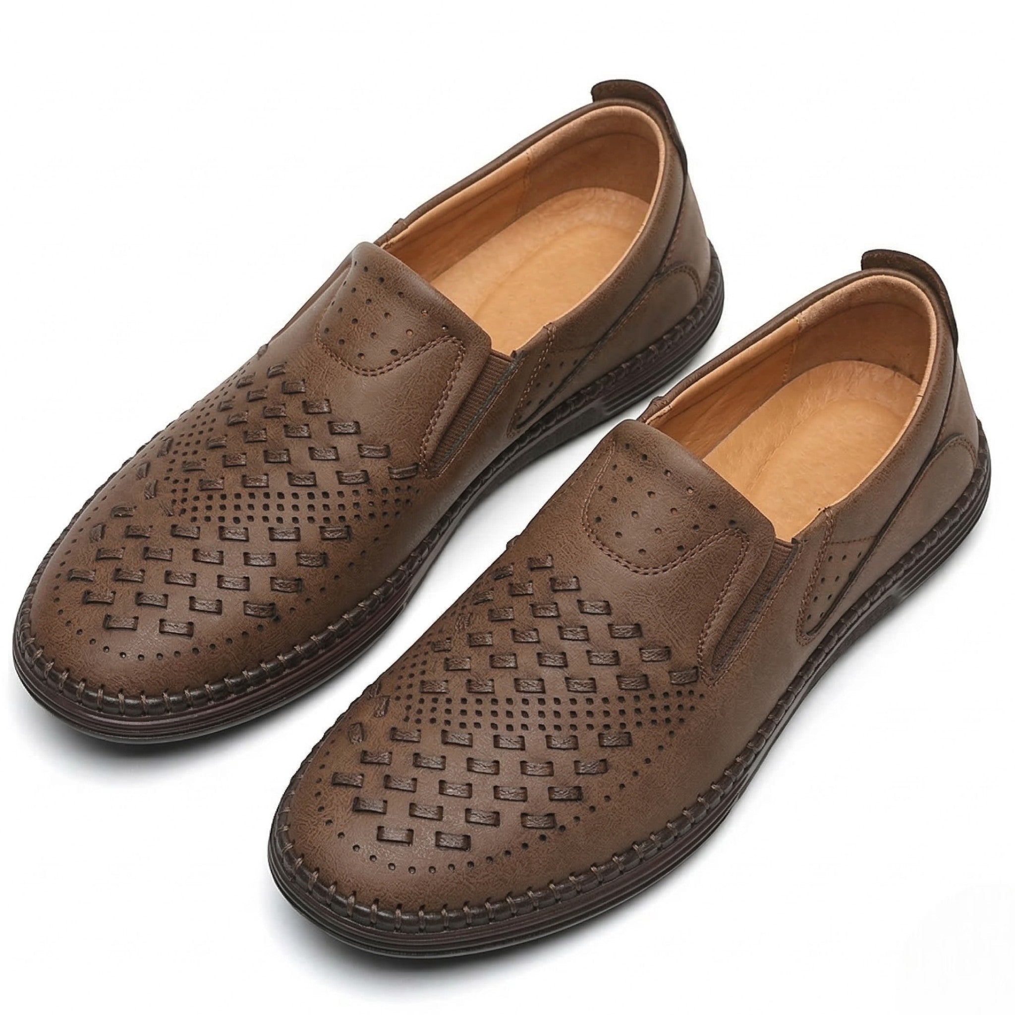 Oscar - Men's Breathable Perforated Slip - On Loafers - Loafers - Brown - Taylor & Bennett