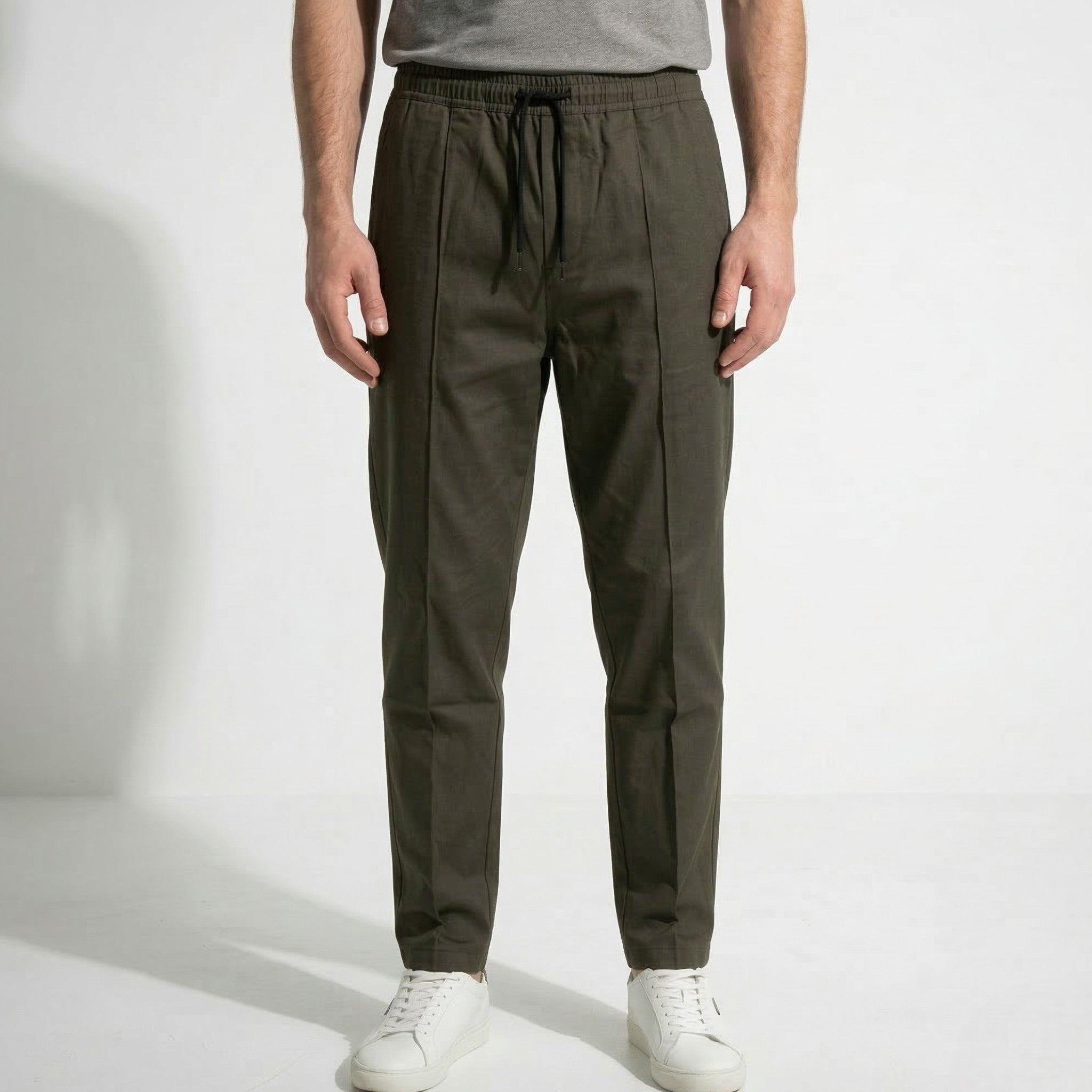 Oscar - Men's Tapered Relaxed Fit Drawstring Joggers - Joggers & Sweatpants - Brown - Taylor & Bennett