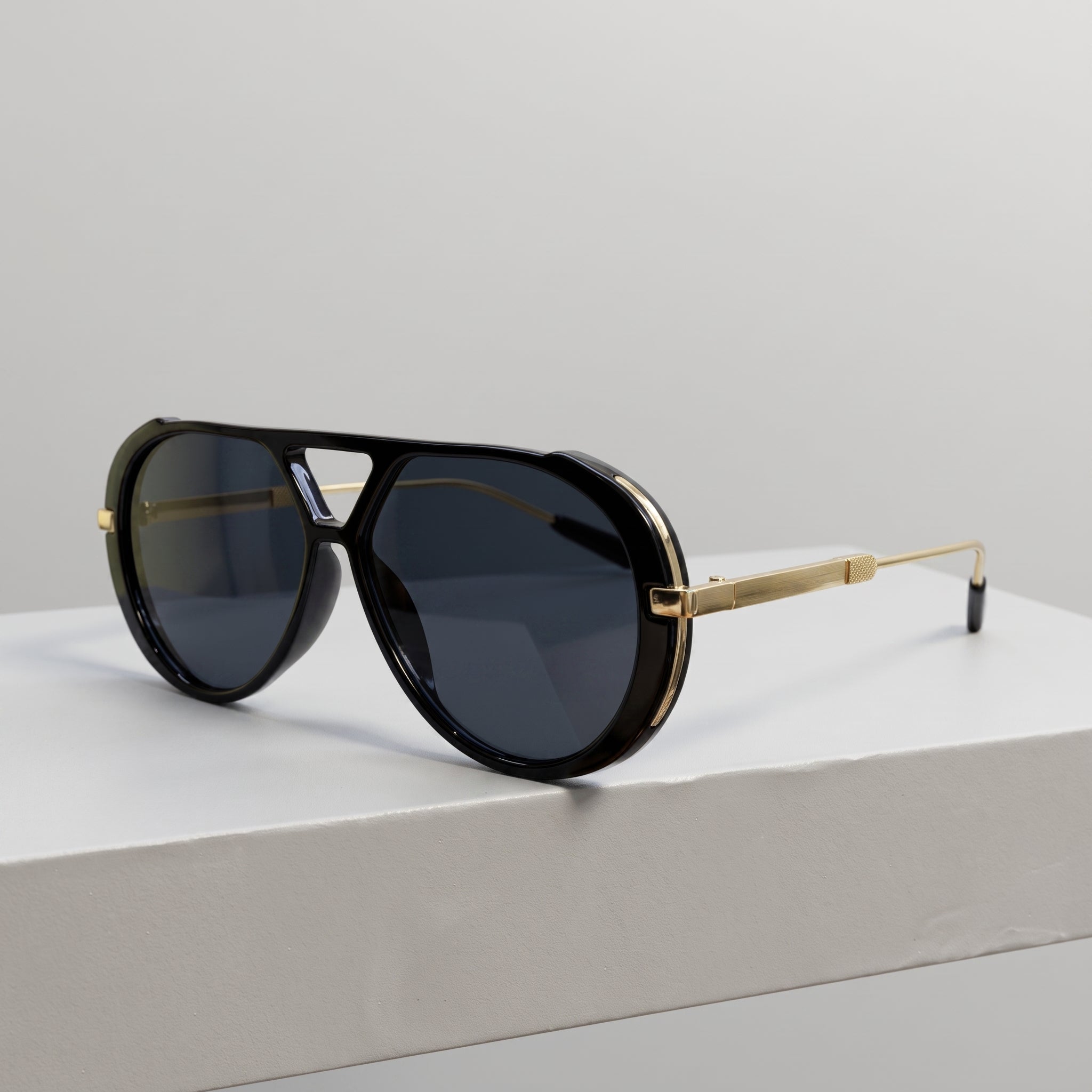 Sophie - Women's Summer Tortoiseshell Gradient Sunglasses - Sunglasses - Black - Taylor & Bennett